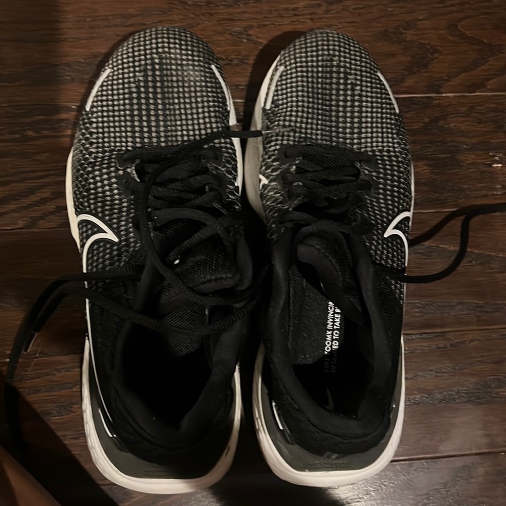 Women’s Nike Zoom X Invincible Running Shoes